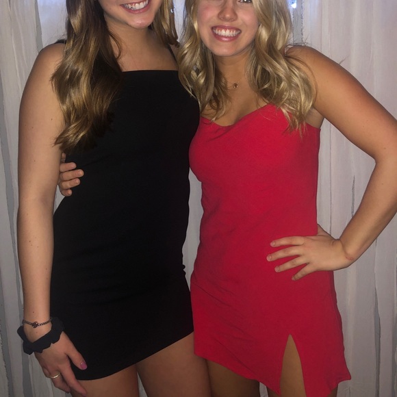 Hello Molly Red Dress - Picture 1 of 4